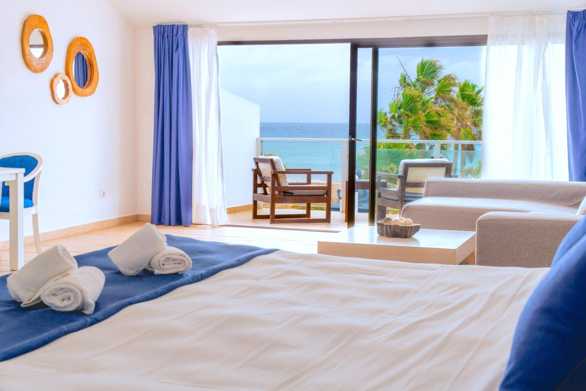 Hotel Livvo Budha Beach Santa Maria Room photo